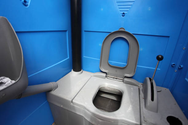Types of Portable Toilets We Offer in Valparaiso, FL